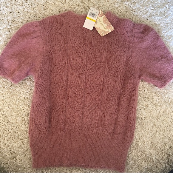 Fuzzy Pink Cable-Knit Sweater - Picture 3 of 4